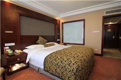 Business Queen Room