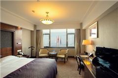 Ocean-view Queen Room