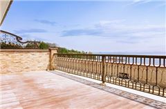 Ocean-view Queen Room