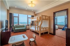 Family Suite with lake view