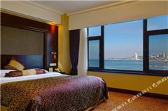 Executive Ocean-view Queen Room