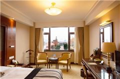 Garden-view Twin Room
