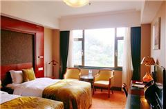Garden-view Twin Room