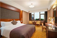 Executive Ocean-view Queen Room