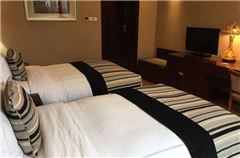 Ocean-view Twin Room