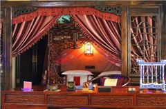 Executive Traditional bed Room