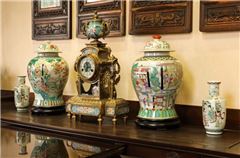 Courtyard Adobe Kang Room