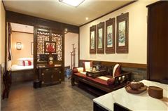 Courtyard Adobe Kang Room