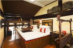 Courtyard Six bedroom Suite