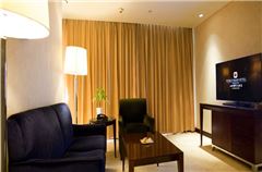 Executive Panoramic Queen Suite