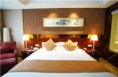 Business Queen Room