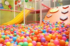 Parco giochi per bambini / miniclub