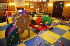 Aire de jeux pour enfants / club pour enfants