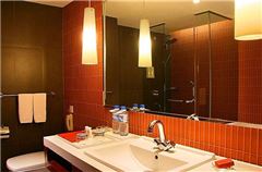 Executive Queen Suite
