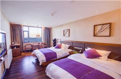 Clouds Standard Room A