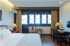 Superior Queen Room
