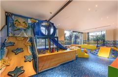 Children's Playground/Kids Club