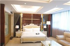 Executive Queen Room