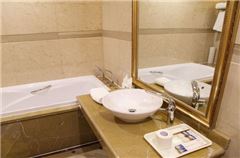 Deluxe  Viewing Suite A