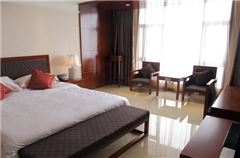 Deluxe Panoramic Queen Room