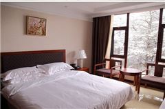 Panoramic Queen Room