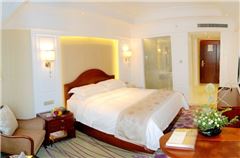 Executive Queen Room