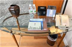 Executive Deluxe Suite