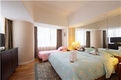 Panoramic Family Suite