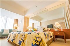 Deluxe Family Suite