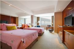 Deluxe Family Suite