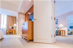 Deluxe Family Suite