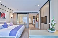 Panoramic Executive Queen Room
