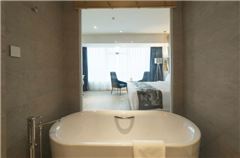 Executive Queen Room