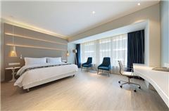 Executive Queen Room