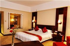 Standard Queen Room A