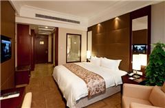 Boutique Business Deluxe Queen Room