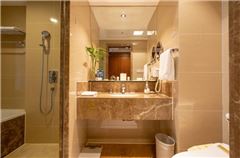 Boutique Business Deluxe Queen Room