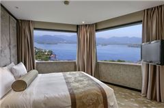 雅致湖景房