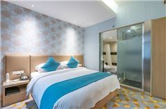 Happy Family Suite