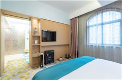 Happy Family Suite