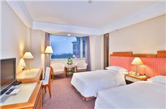 Executive Lake-view Twin Room