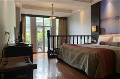 180° Mountain-view Garden Queen Room