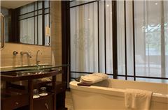 Deluxe Mountain-view Twin Room
