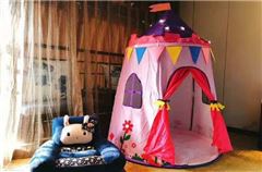 Sunshine Family Room