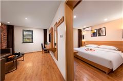 Executive Queen Room