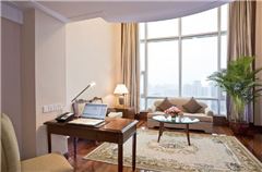 Club Multi-level Suite