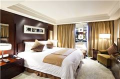 Executive Queen Room