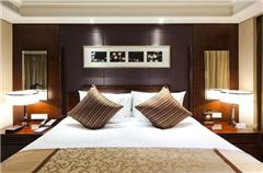 Executive Queen Room