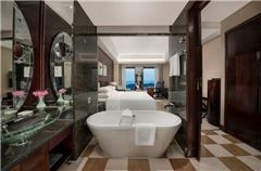 Executive Queen Room