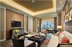 Deluxe Sea-view Suite
